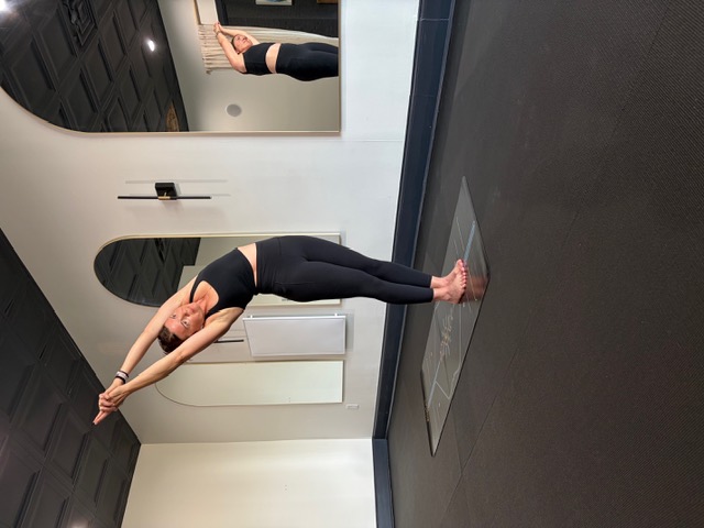 1a - Half Moon Pose